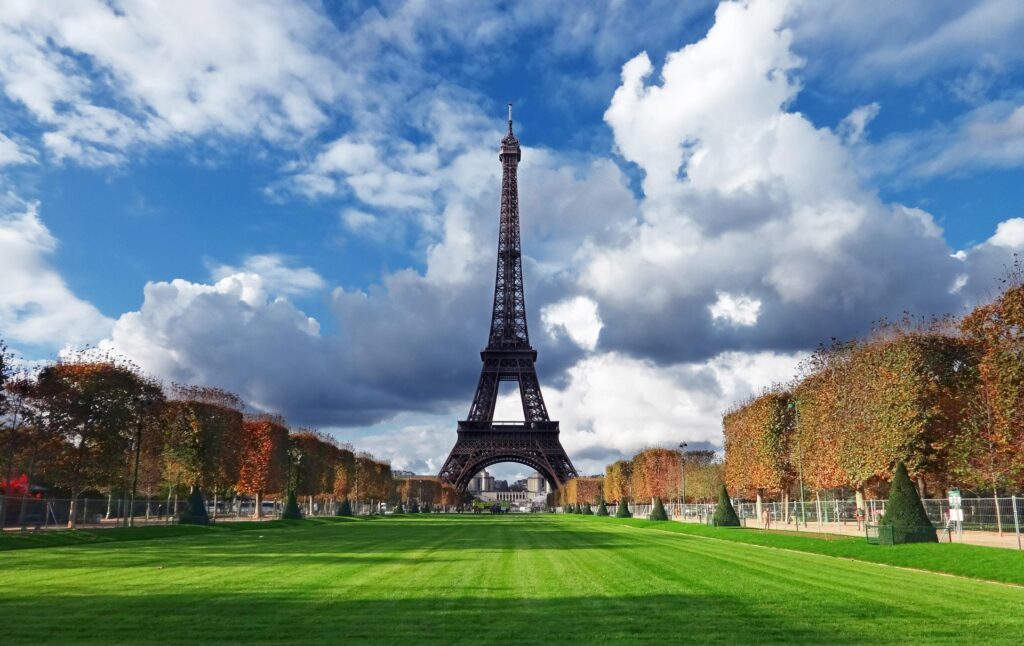 Créer une marque artisanale à Paris : les dessous d’un parcours souvent idéalisé